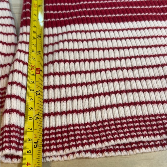 Striped Red and White Women's Cable knit Sweater Cotton  Sz S - Picture 9 of 11